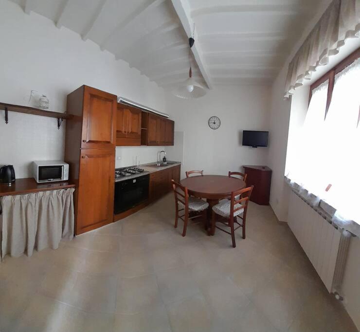 La Casina Di Guido Apartment Chianni Ngoại thất bức ảnh
